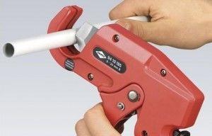 Прецизни ножици за рязане на полипропиленови тръби (снимка) precizionny`e nozhnitcy` dlia rezki polipropilenovy`kh trub