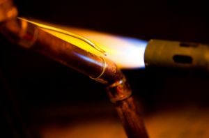 Запояване на медни тръби Снимка: Как да запоявате медни тръби