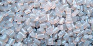 гранули от полиетилен Снимка - полиетиленови гранули, които могат да се използват за по-нататъшно производство