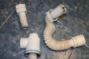 демонтиране на сифона на мивката Снимка: Демонтаж на сифон за мивка у дома