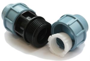 Компресионни фитинги за полиетиленови тръби Снимка: Компресионни фитинги за полиетиленови тръби