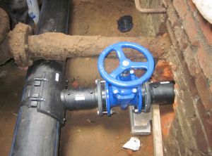 HDPE водопроводни тръби за студено водоснабдяване Снимка: HDPE водопроводни тръби за студено водоснабдяване