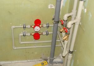 пластмасови водопроводни тръби Снимка: пластмасова водопроводна тръба