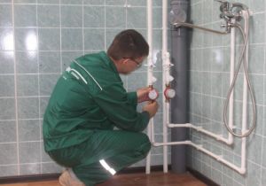 ремонтни дейности във водоснабдителните системи Снимка: Ремонтни дейности по пластмасови ВиК системи