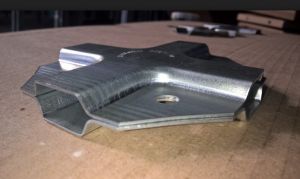 свързване на профилна тръба без заваряване Снимка: свързване на профилна тръба без заваряване