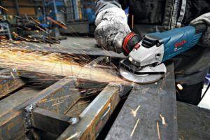 почистване на заварени шевове Снимка – почистване на заваръчни шевове