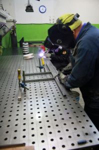 монтажно и заваръчно оборудване монтажни и заваръчни приспособления