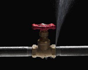 Как да поправим теч в тръба Снимка: Как да поправите теч в тръба