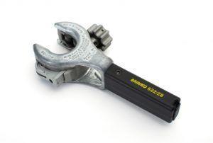 Резачка за тръби с тресчотка Снимка: Тръборезачка с тресчотка