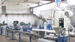 установка за производство на полипропиленови тръби Снимка - инсталация за производство на полипропиленови тръби