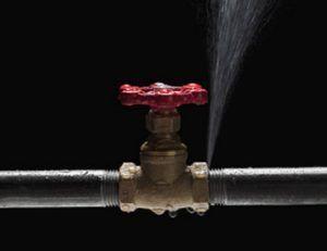 Как да запечатате теч в тръба под налягане Снимка: Как да запечатате теч в тръба под налягане