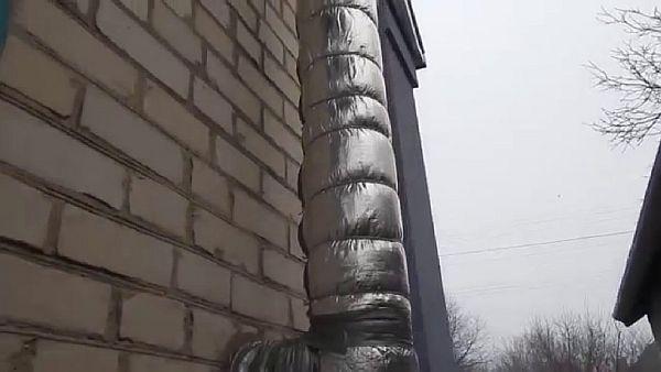 изолация и закрепване на стоманени комини Снимка: Изолация и закрепване на стоманени димоотводни канали