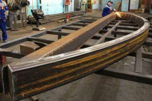 дъгова ферма, изработена от профилна тръба Снимка - аркова рамка, изработена от гофрирана тръба