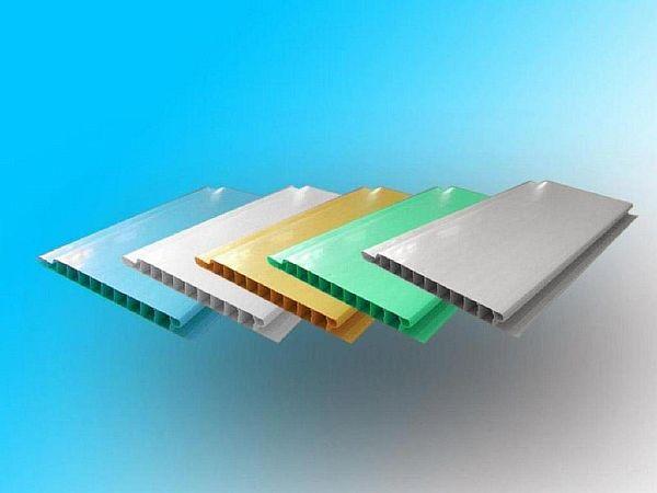 цветове на пластмасови панели Снимка: Цветове на пластмасовите панели