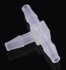 Soediniteli dlia plastikovy`kh trub Снимка: Конектори за пластмасови тръби