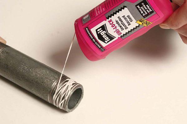 Germetik - santehnicheskaia nit` Снимка - Уплътнител - водопроводна резба