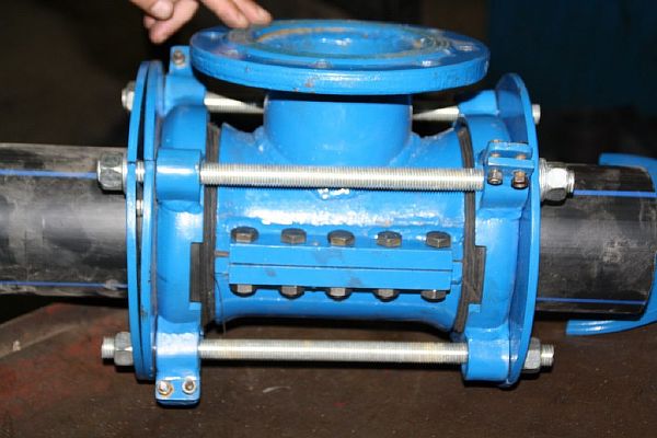 Homuty` dlia chugunny`kh sistem Снимка 7. Скоби за чугунени системи