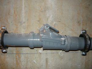 Възвратен клапан Снимка 4. Възвратен клапан на канализационната система