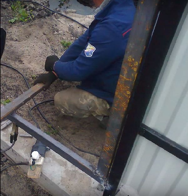 Заваряване на страничните дъски на рамката Инструкции как сами да заварите порта от профилна тръба