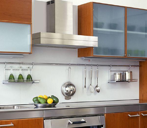 Rei`lingovaia sistema kak spriatat` Снимка - Как да скриете газ в кухнята с помощта на система от парапети