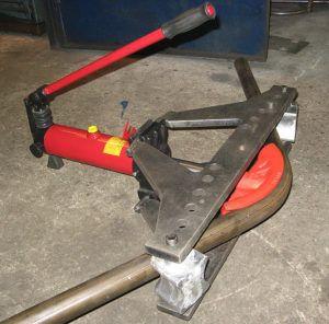 огъвач на тръби за арбалет Снимка на огъвач на тръби за арбалет