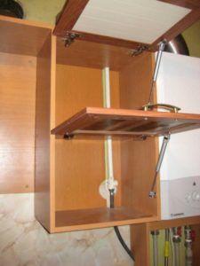 приачем-газовую-трубу Снимка - Как да скриете газови тръби в кухнята с помощта на кухненски шкаф
