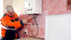 приковавайки поглед Снимка: Монтаж на газов бойлер