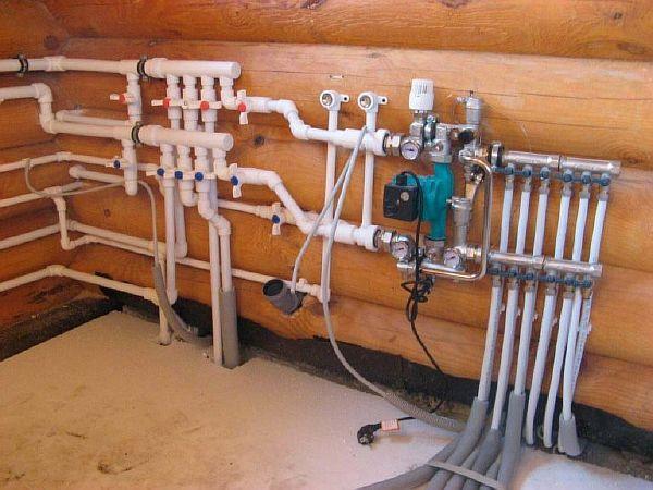 водоснабдяване от полипропилен Снимка – полипропиленови водопроводни тръби