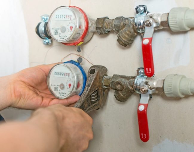 Снимка - Как да инсталирате водомер