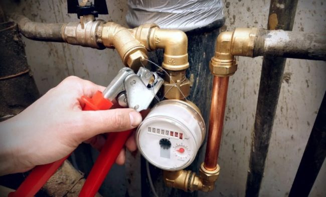 Снимка - Запечатване на водомери