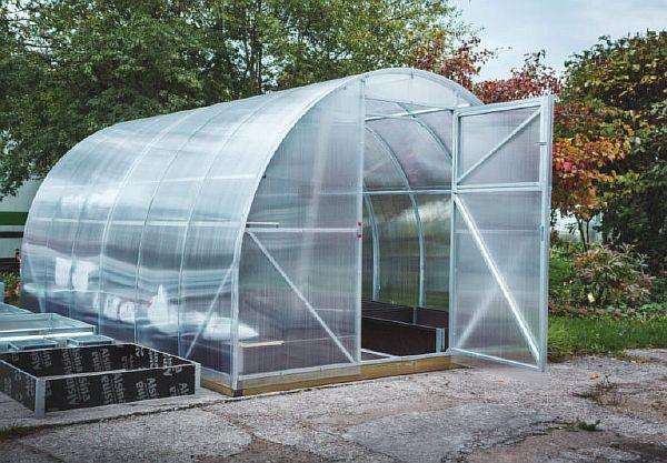 поликарбонатна оранжерия Снимка – Поликарбонатна оранжерия