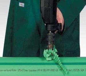 пробиване на стената на тръбата за монтиране на седлото Снимка – пробиване на стена на тръба за монтиране на седло