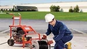 хидроструйно почистване Снимка – Хидроструйно почистване на тръбопровод