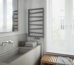 Снимка – интериор на малка тоалетна