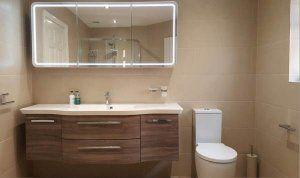 Снимка – интериор на баня от 6 кв. м.