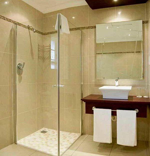 Снимка – малка баня с душ