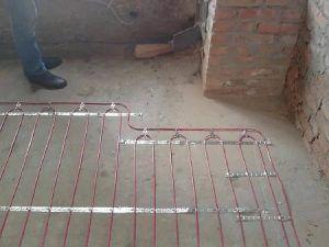 Снимка - Монтаж на кабел за подово отопление.