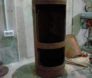 Снимка - Отделения за пепелника и горивната камера.