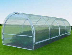 Снимка: Оранжерия, покрита с поликарбонат