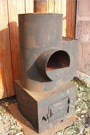 Снимка - Монтаж на печката върху основата.