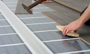 Снимка – монтаж на ламиниран паркет