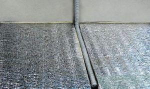 Снимка - Полагане на изолационен материал