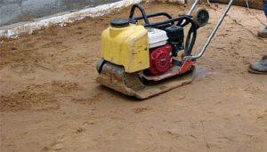 Ние сами инсталираме подово отопление на земята в частна къща.