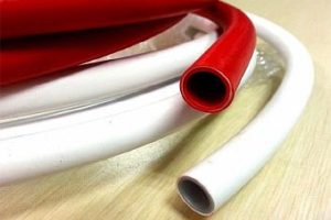 Снимка — Тръби от омрежен полиетилен за подово отопление