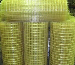 Снимка - Полагане на ролкова пластмасова мрежа