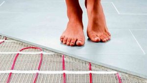 Снимка - Етаж с електрически кабели