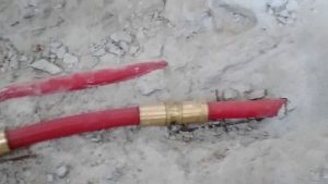 Снимка - Съединителят е поставен и е извършено кримпване