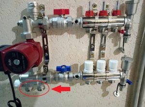 Снимка - Колекторът е оборудван с помпа