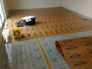 Снимка - Монтаж на масивен под