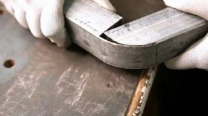 Снимка - Детайлът се огъва напред